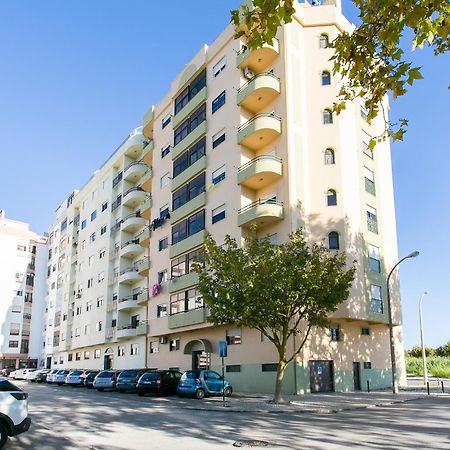 Apartamento Central Setubal Sossegado E Com Luz エクステリア 写真