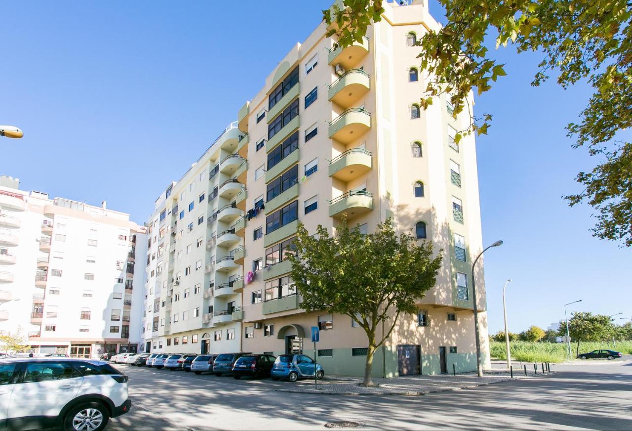 Apartamento Central Setubal Sossegado E Com Luz エクステリア 写真